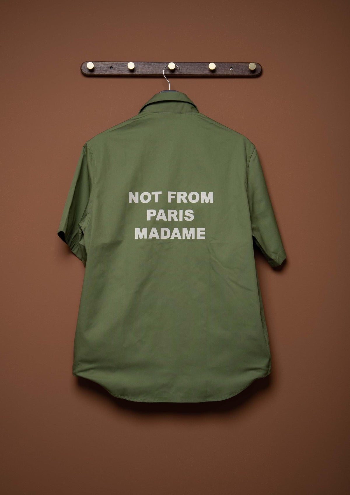 LE CHEMISE SLOGAN