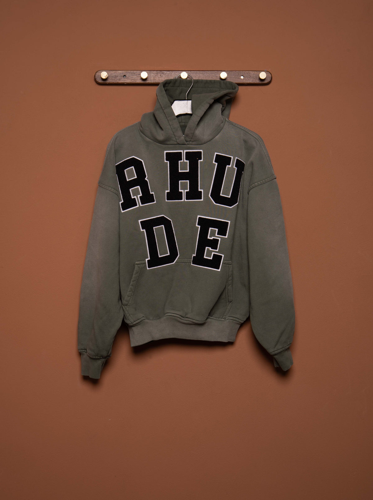 RHUDE CHENILLE PATCH LOGO HOODIE