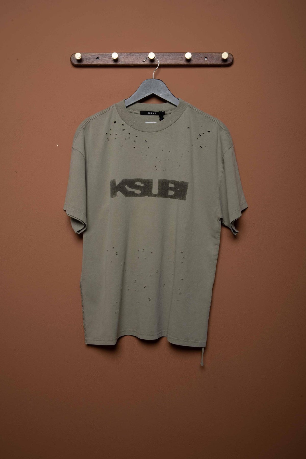 BLASTED EKCESS SS TEE  OUTBACK