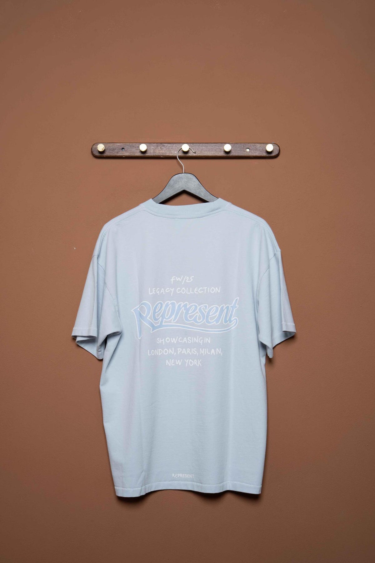 SHOWCASING T-SHIRT