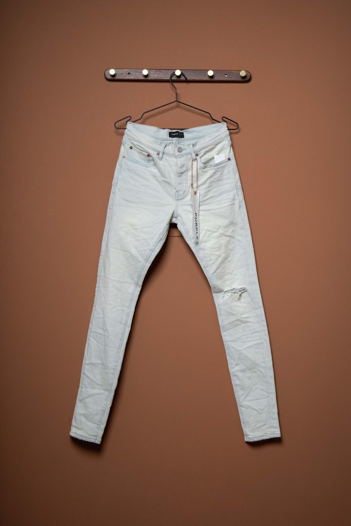 P001 VINTAGE KNEE BLOWOUT