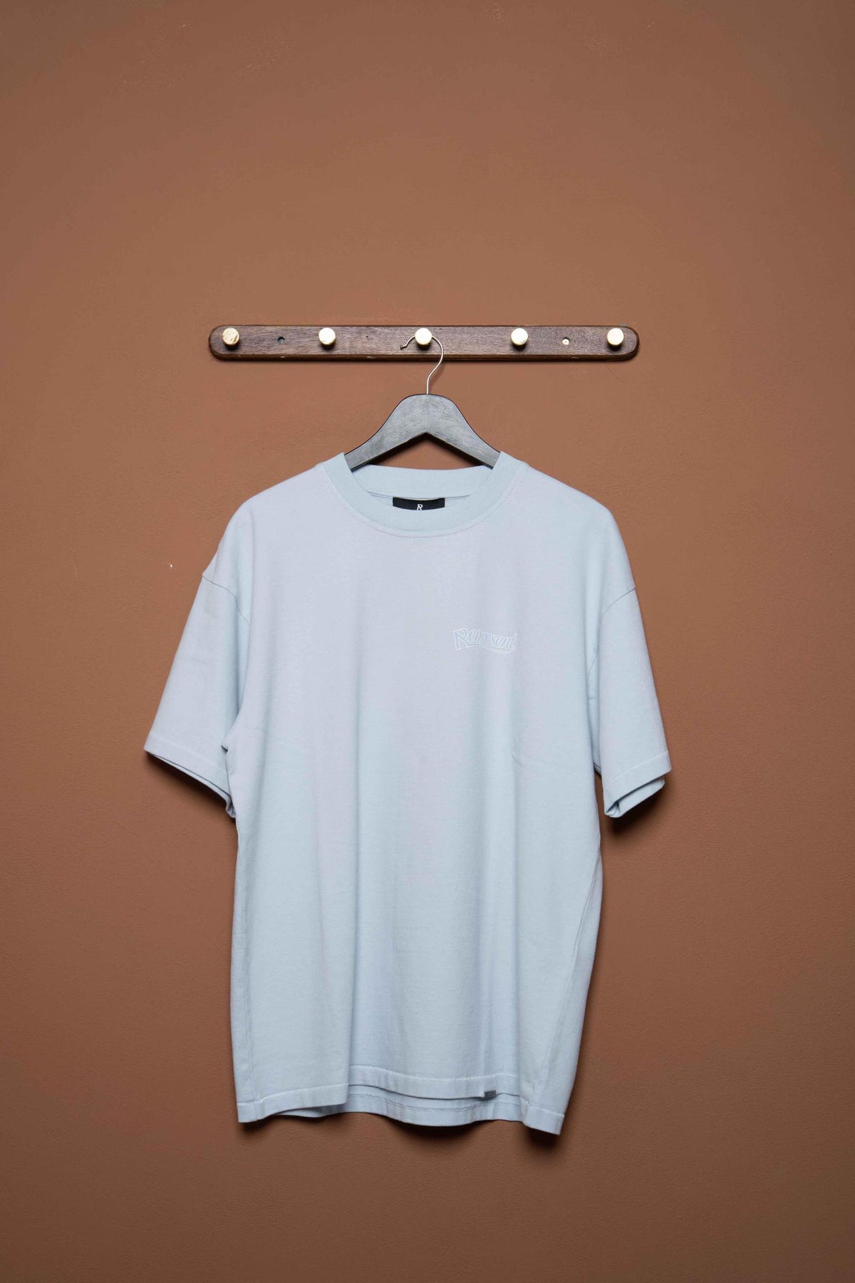 SHOWCASING T-SHIRT
