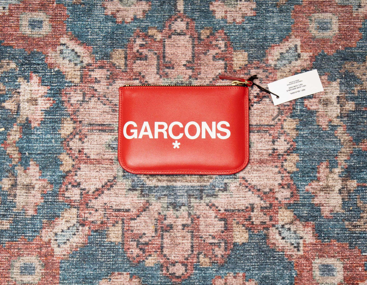 HUGE LOGO POUCH RED